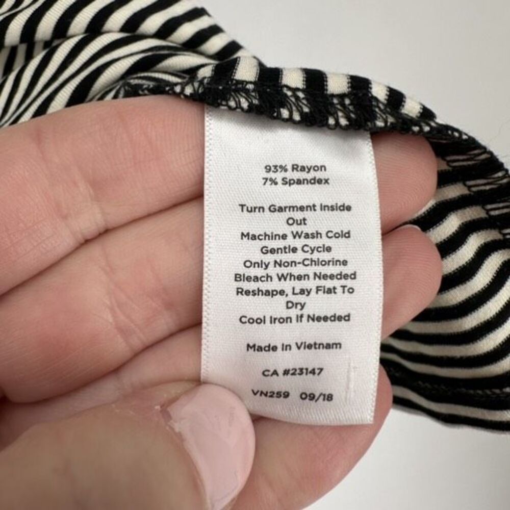 NWT Talbots Short Sleeve Shirt Knit Stretch Black/White Size 2X Petite Scoop Nec - Picture 5 of 7